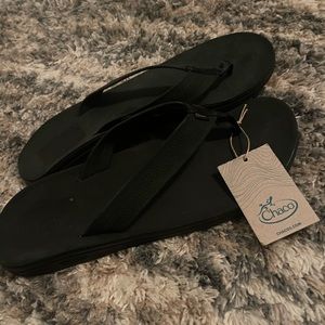 Brand New Mens Chaco Black Leather Flip Flops